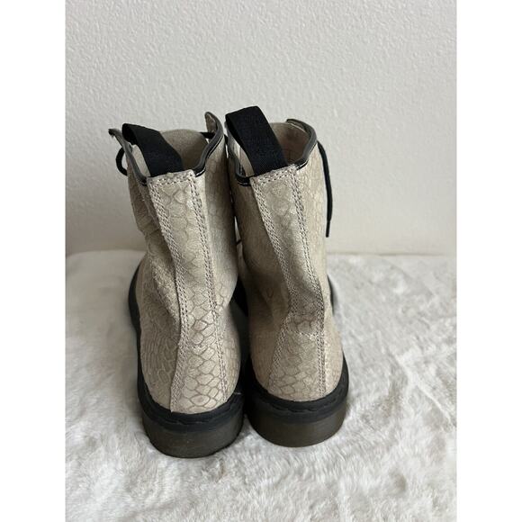 DR MARTENS women hi shine Snake print Boots Size 11 - Picture 5 of 14